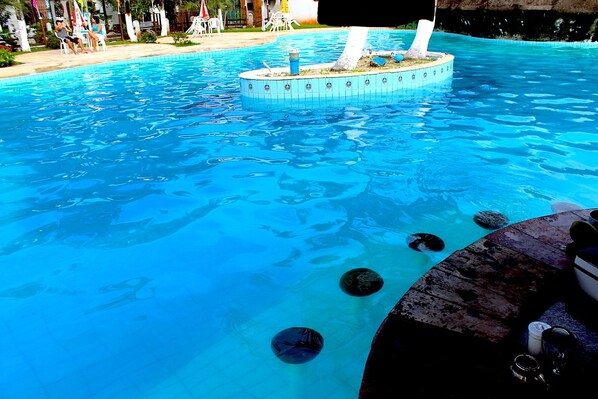 Poolside bar