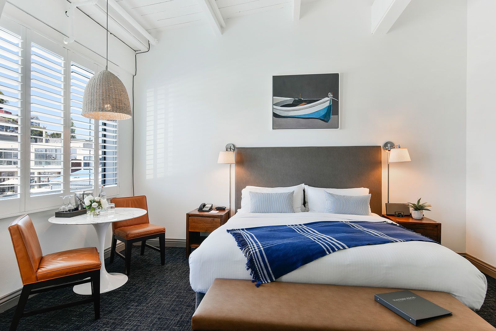 basic room, 1 king bed | desk, iron/ironing board, free cots/infant beds, free rollaway beds