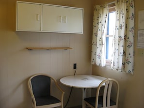 Economy Double Room, 2 Bedrooms, Smoking, Kitchen | In-room dining