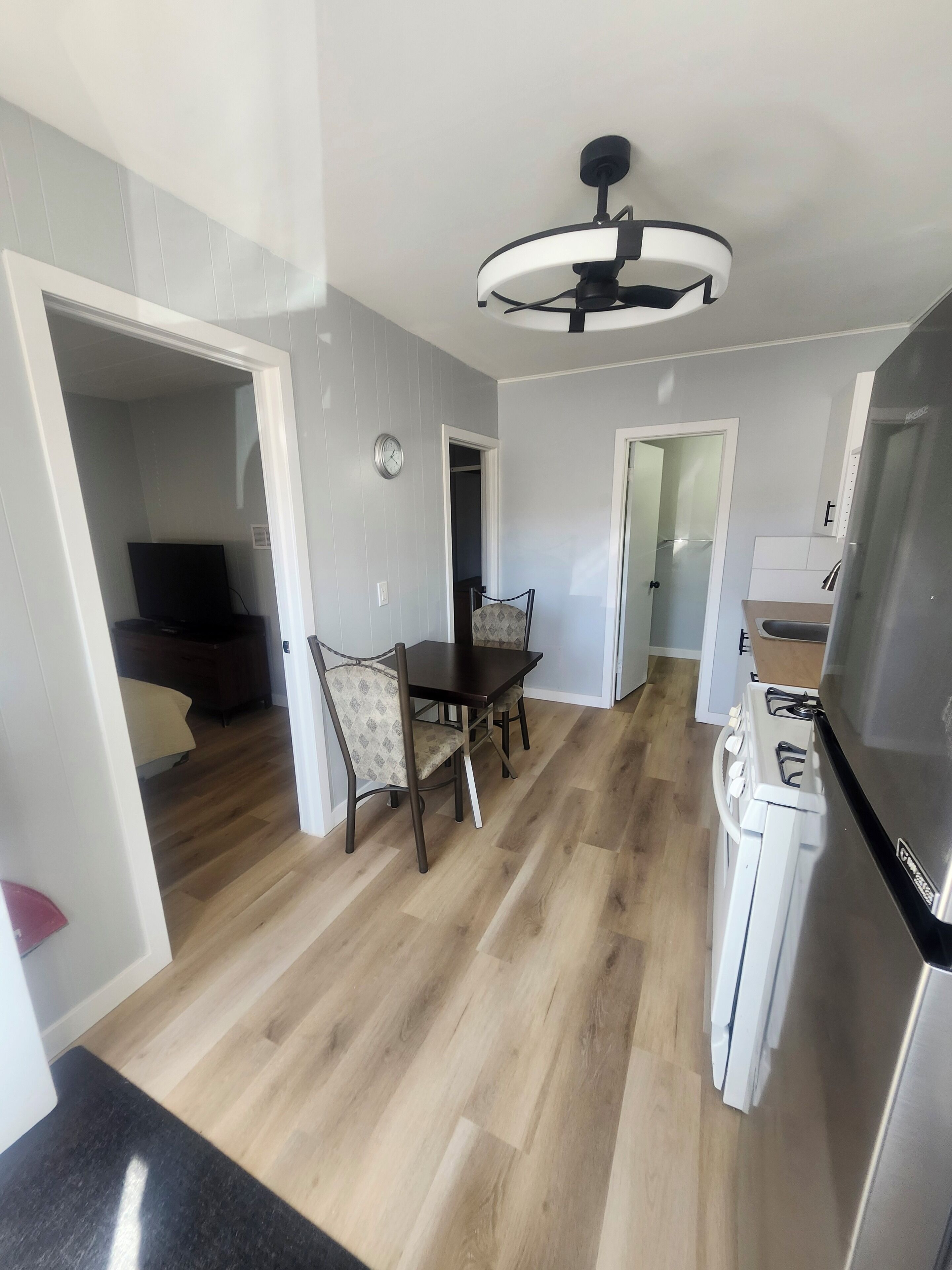 Economy Double Room, 2 Bedrooms, Kitchen | Individually furnished, desk, free WiFi, bed sheets