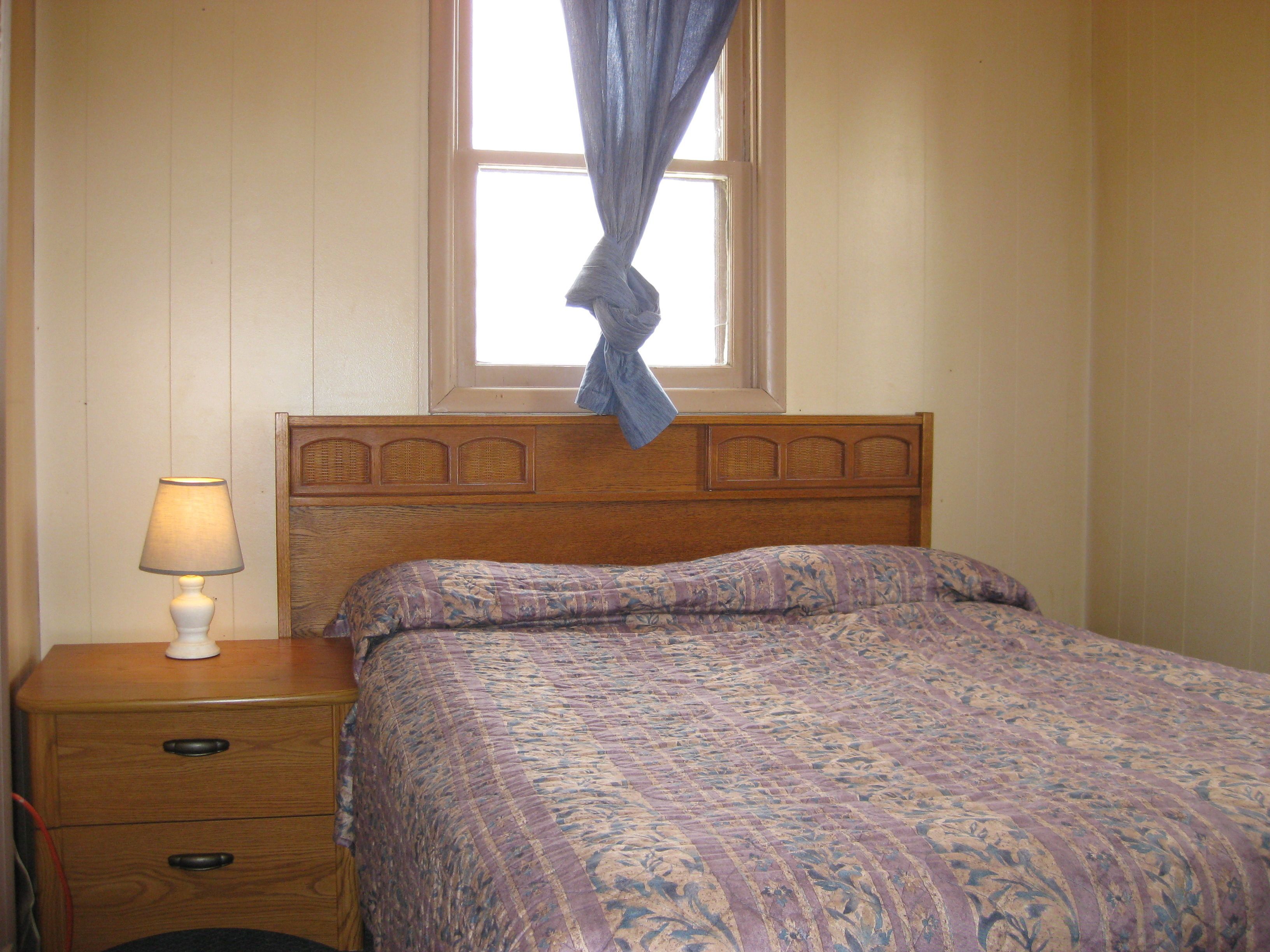 Economy Double Room, 2 Bedrooms, Smoking, Kitchen | Individually furnished, desk, free WiFi, bed sheets