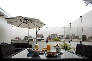 فطور أوروبي مجانًا يوميًا