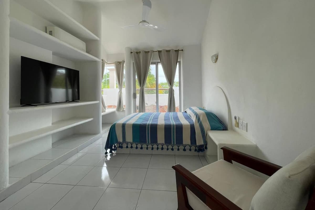 Basic Apartment, 2 Bedrooms, Terrace