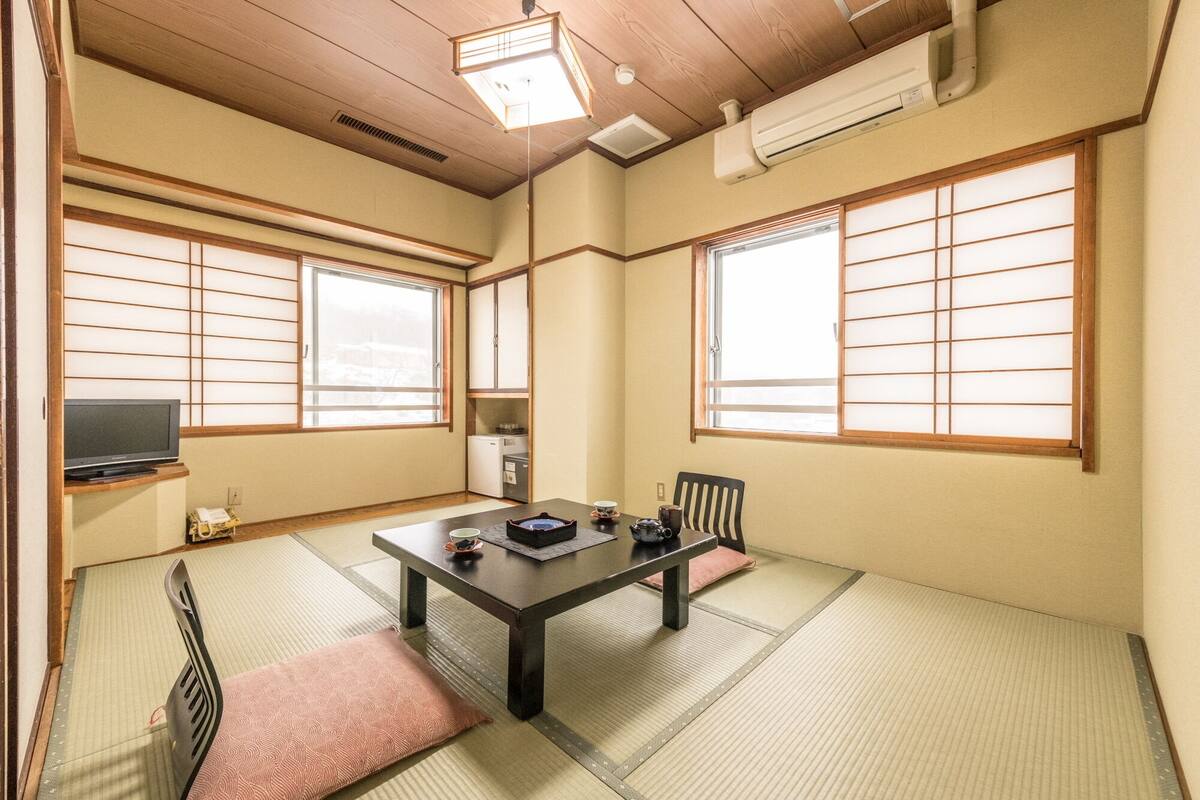傳統客房, 非吸煙房, 共用浴室 (Japanese Style, 6 Tatami-mats) | 客房內保險箱
