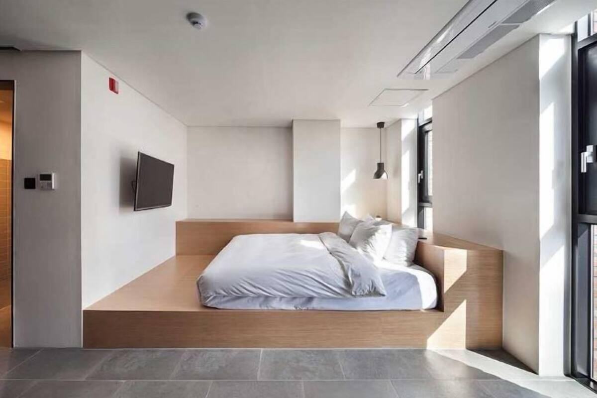 1 quarto, cofres nos quartos, individualmente decorados