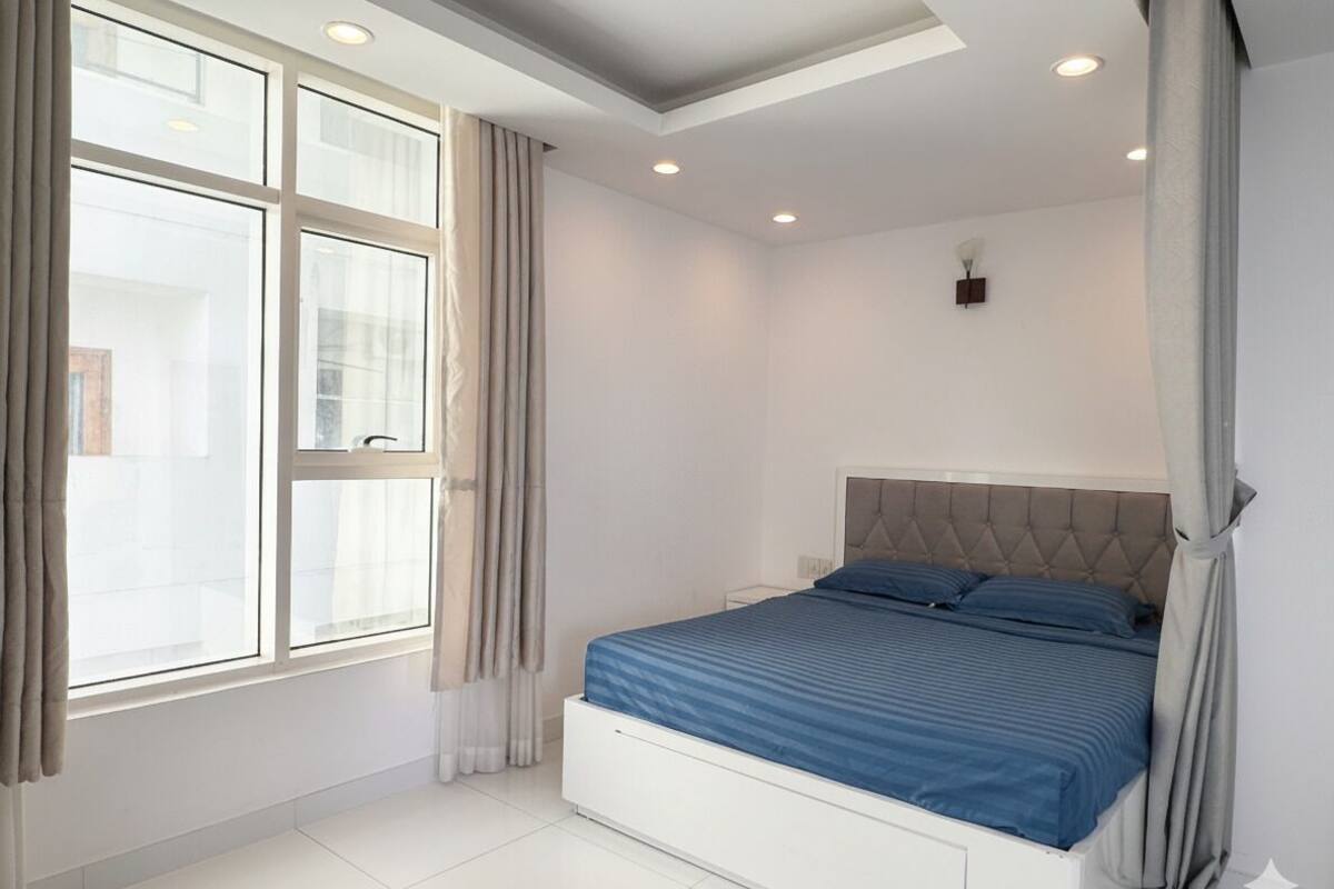 Apartment, 2 Schlafzimmer, Balkon (Side Sea View) | Verdunkelungsvorhänge, Bügeleisen/Bügelbrett, kostenloses WLAN