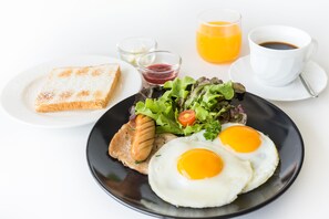 Daily continental breakfast (THB 190 per person) - LK Majestic Villa (Pattaya)