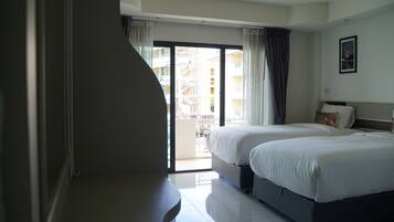 Superior Twin Room | In-room safe, desk, blackout curtains, free WiFi