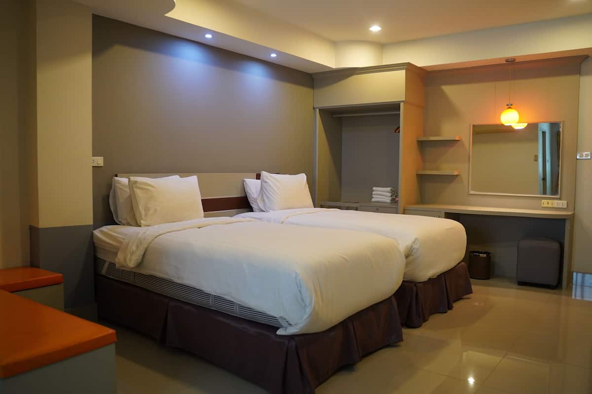 ห้องซูพีเรียทวิน | ตู้นิรภัยในห้องพัก, โต๊ะทำงาน, ผ้าม่านกันแสง, Wi-Fi ฟรี