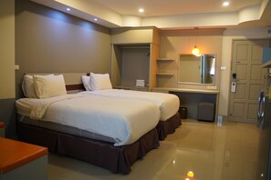 Superior Twin Room | In-room safe, desk, blackout drapes, free WiFi