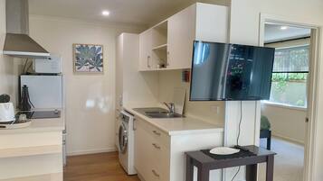 Superior Apartment, Kitchen, Garden View | Private kitchen
