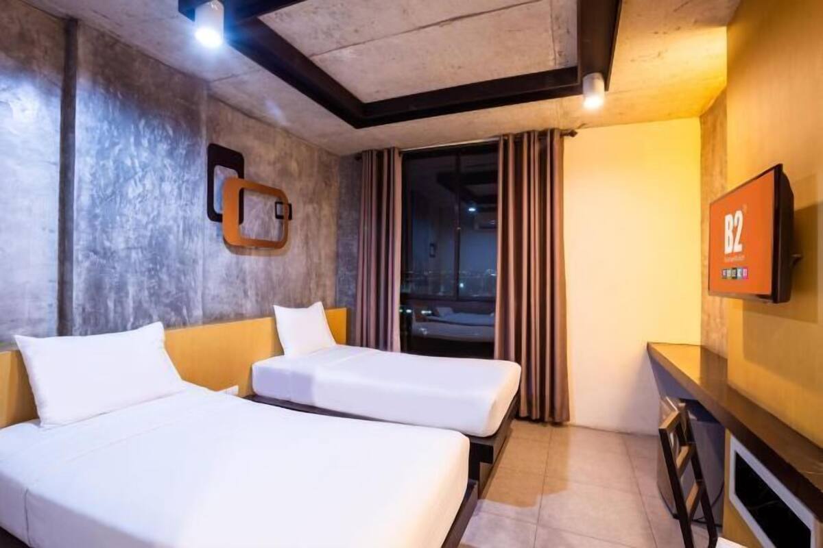 In-room safe, desk, blackout curtains, free WiFi