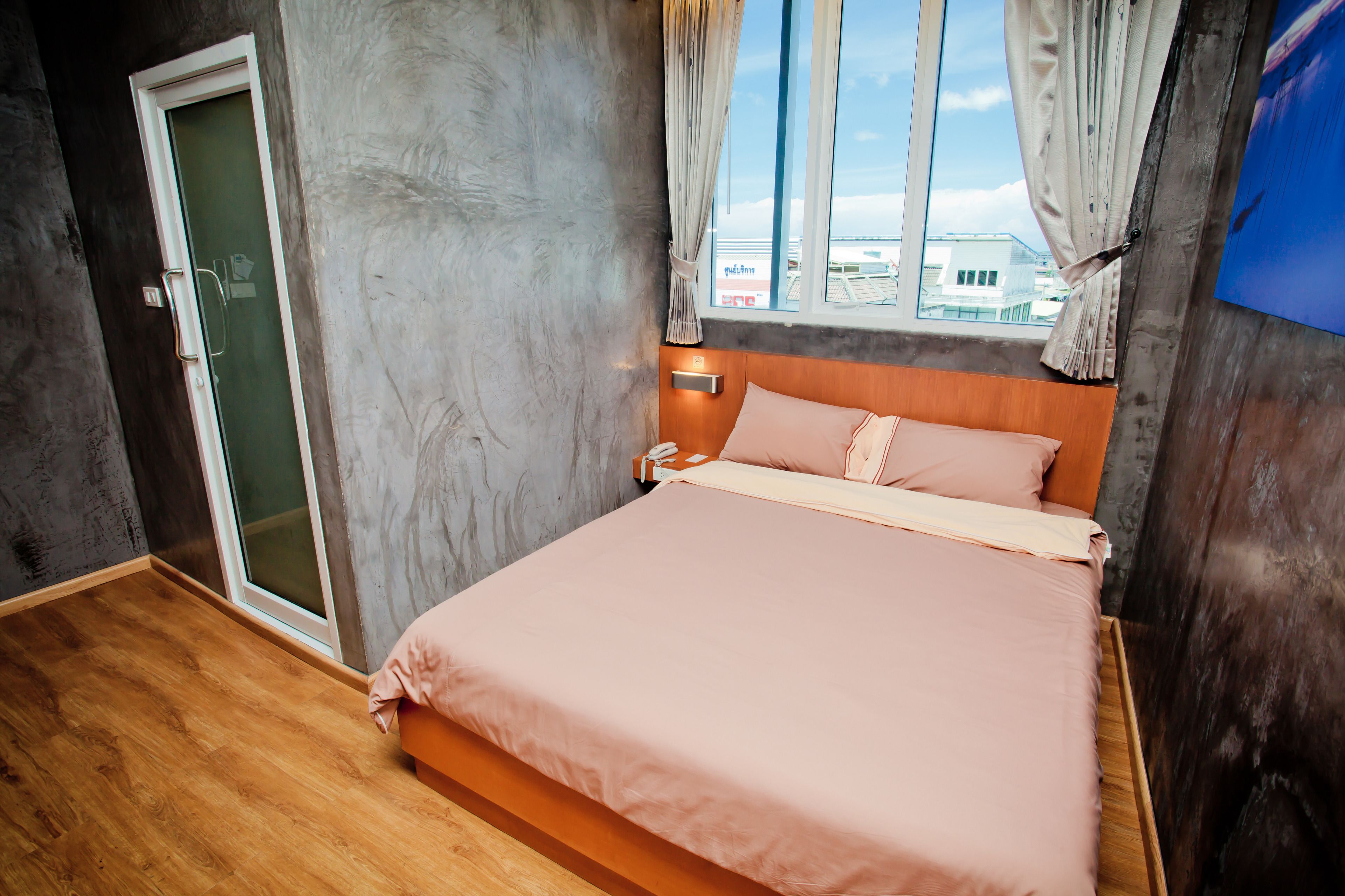 superior double room | bathroom | shower, free toiletries, hair dryer, towels