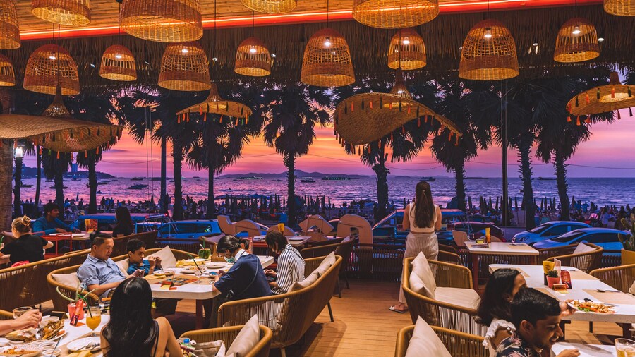 A-One The Royal Cruise Hotel Pattaya