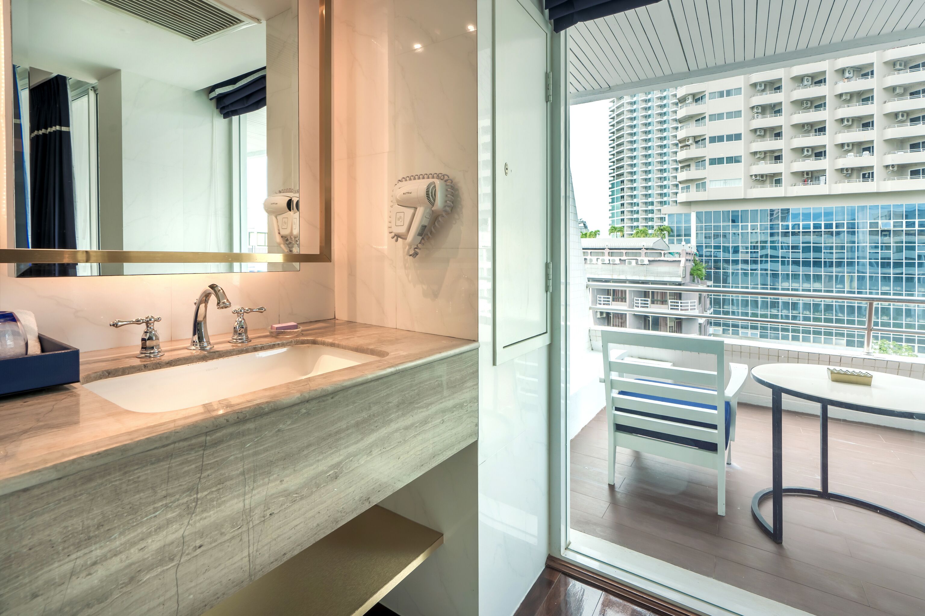 Foto - A-One The Royal Cruise Hotel Pattaya - SHA Extra Plus