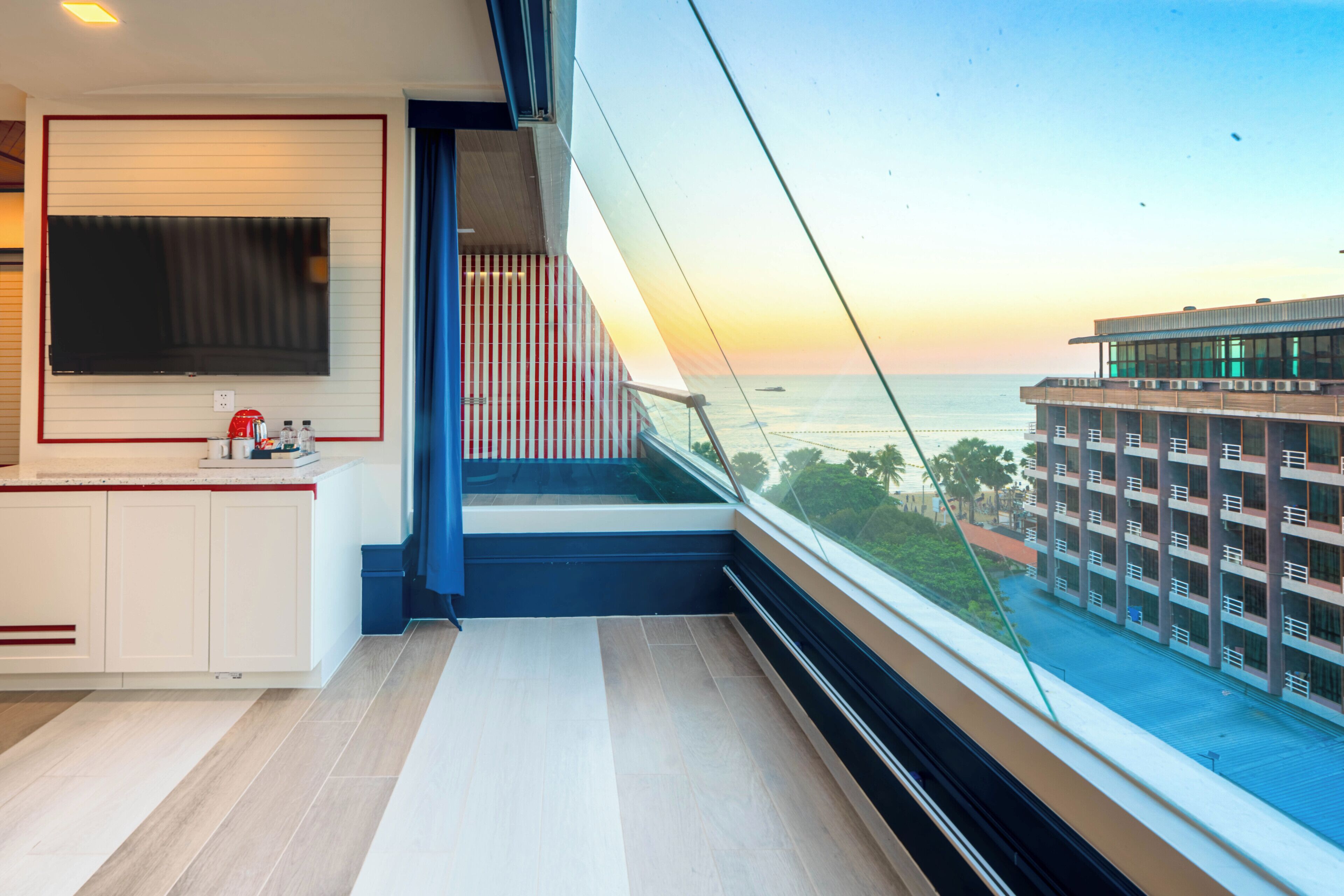 Stateroom (Partial seaview) A | Beach/ocean view