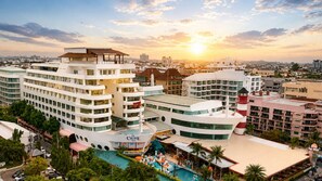 Exterior - The Cruise Hotel (Pattaya)