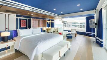 Ocean Front Suite