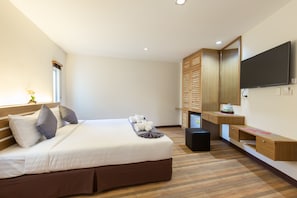 Deluxe Room | In-room safe, desk, blackout drapes, rollaway beds - Tee Pak Dee Resident Phuket (Phuket)