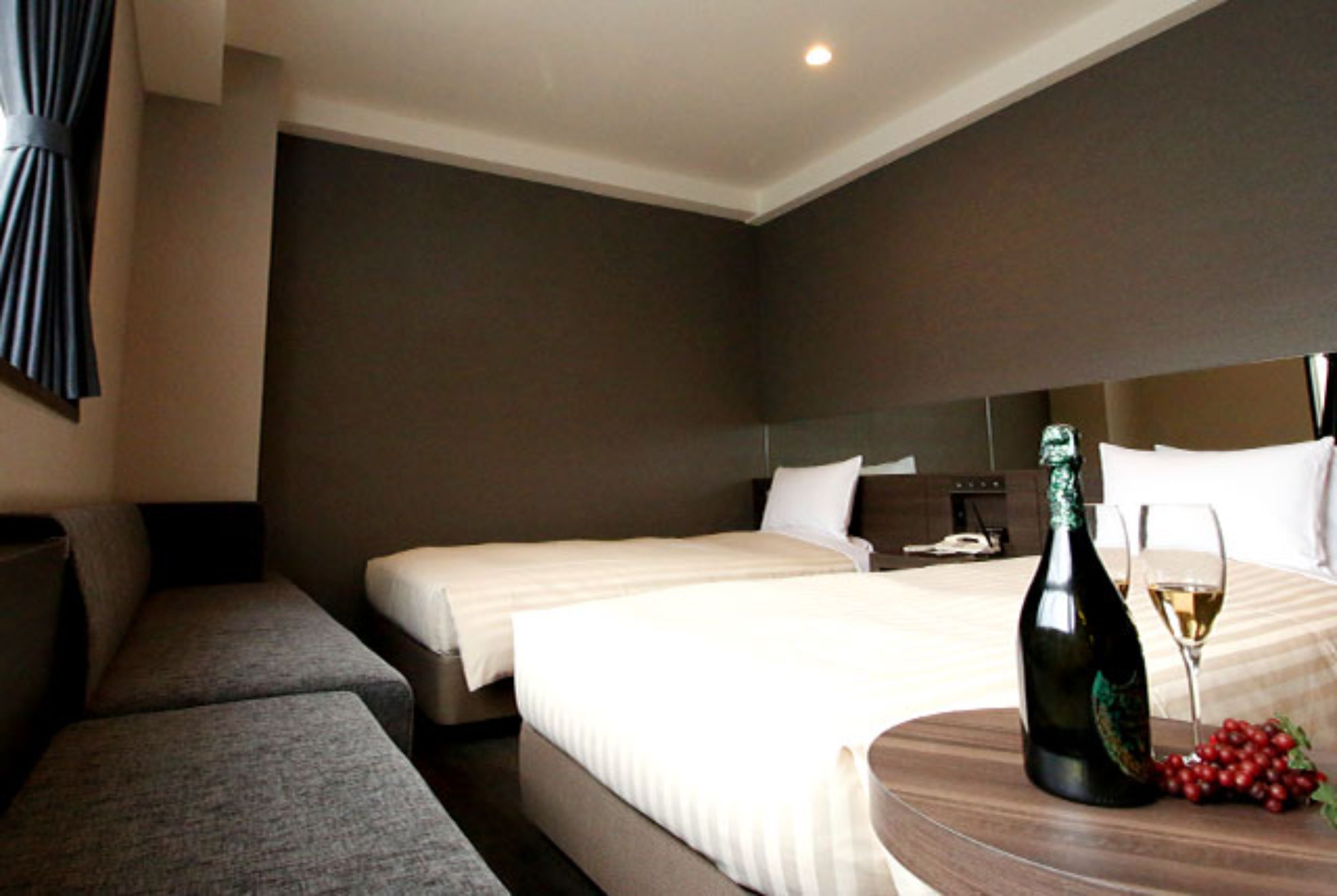 comfort twin room, non smoking | desk, blackout curtains, iron/ironing board, free wifi