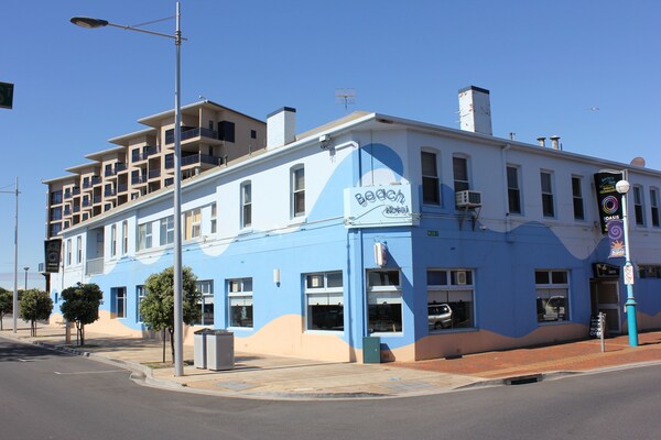 Beach Hotel - Tasmania
