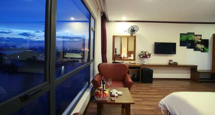 West Lake Home Hotel & Spa