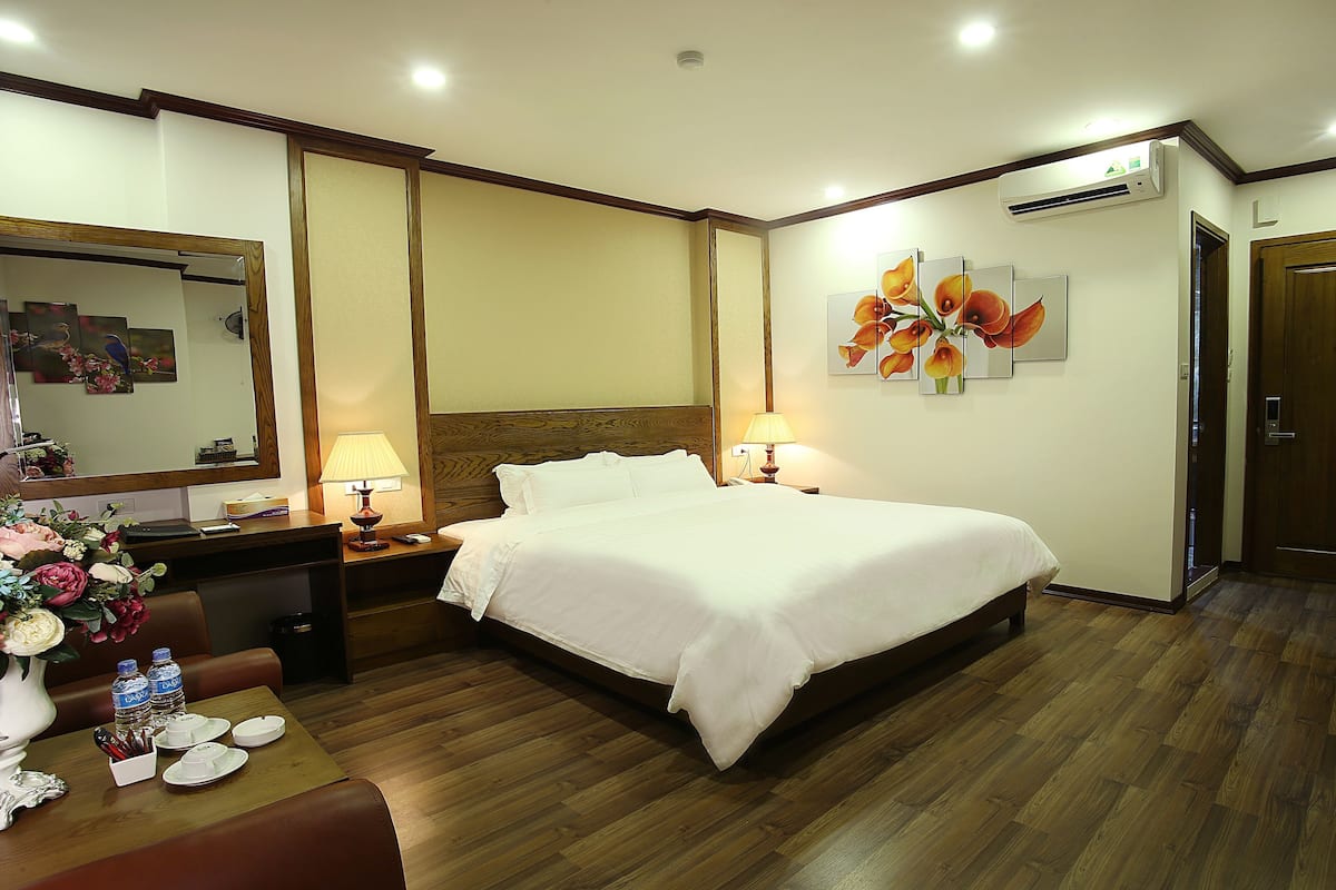 Minibar, in-room safe, blackout curtains, soundproofing