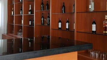 Minibar, camas supletorias, wifi gratis