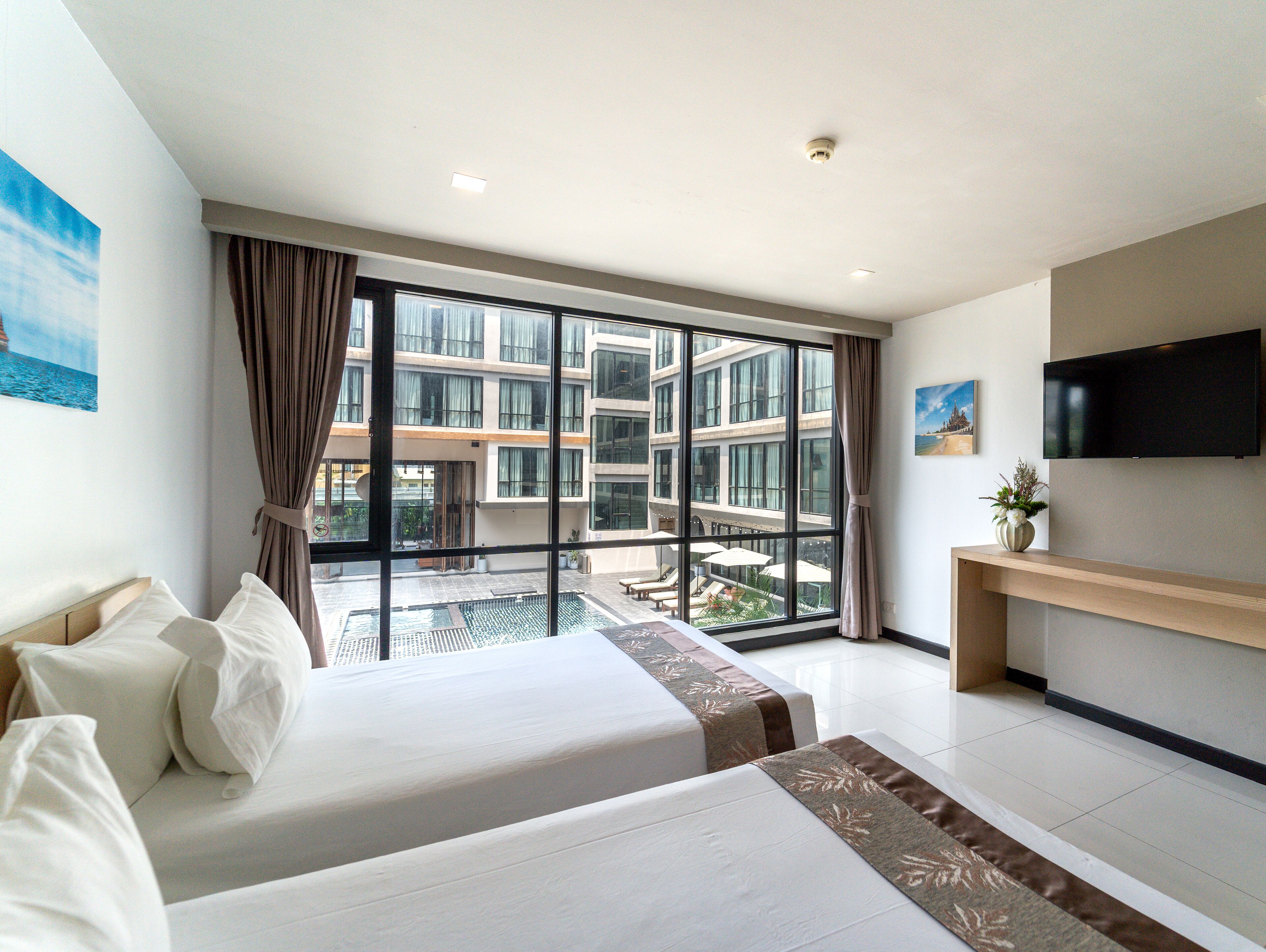 Superior Twin Room With Pool View | 2 Schlafzimmer, Zimmersafe, Schreibtisch, Verdunkelungsvorhänge