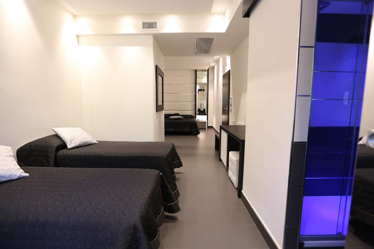 Comfort Quadruple Room | Pemandangan dari bilik