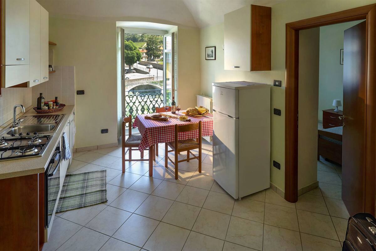 Apartamento luxo, vista para a cidade (Bilocale Valdibà) | Sala de estar