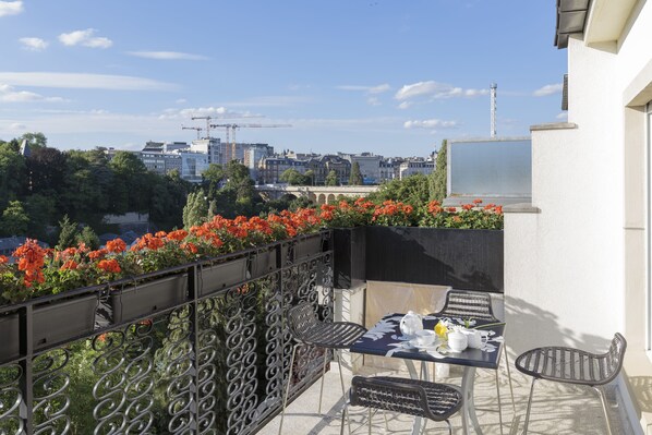 Grand Apartment, 2 Bedrooms | Terrace/patio - The Queen Luxury Apartments Villa Vinicia (Luxembourg City)