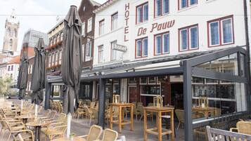 Ingang binnen