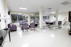 Lobby - Hotel Ritz Waku-Kungo (Waco Kungo)