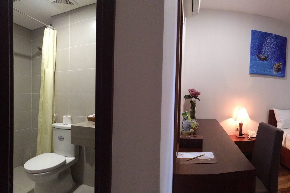 Minibar, in-room safe, desk, blackout drapes