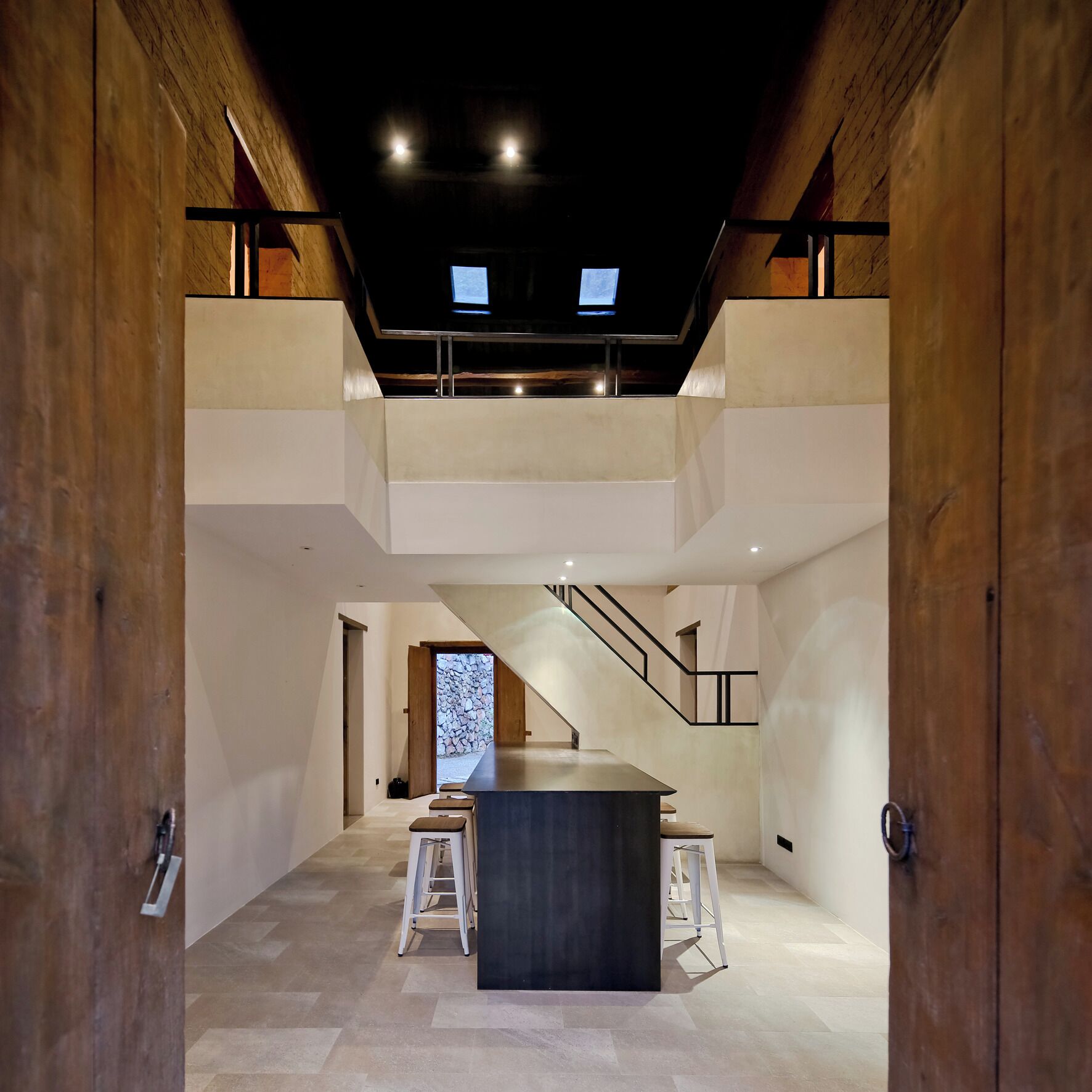 Rumah Keluarga, beberapa kamar, area halaman | Ruang keluarga