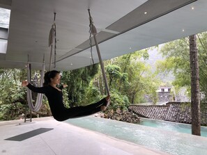 Yoga - XY YunHouse (Guilin)