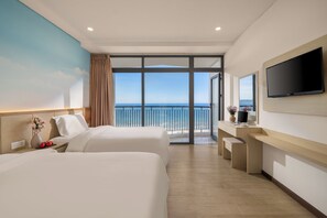 Chambre Double Exécutive, balcon, vue océan | Minibar, coffres-forts dans les chambres, bureau