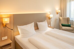 1 habitación, ropa de cama hipoalergénica, cubrecamas y escritorio 