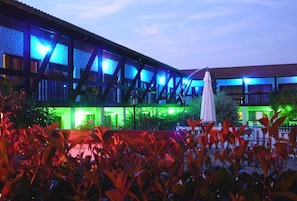 Property grounds - Hotel restaurant la vieille ferme (Etupes)