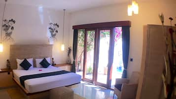 One Bedroom Villa with Private Pool | Minibar, in-room safe, blackout drapes, free WiFi
