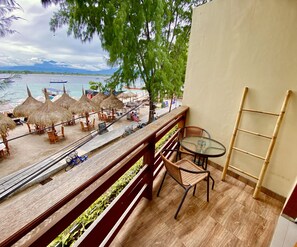 Deluxe Room, 1 Queen Bed, Sea View | Balcony view - La Bella - Hotel Villa & Spa (Gili Trawangan)