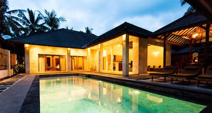 Gili Luxury Villa