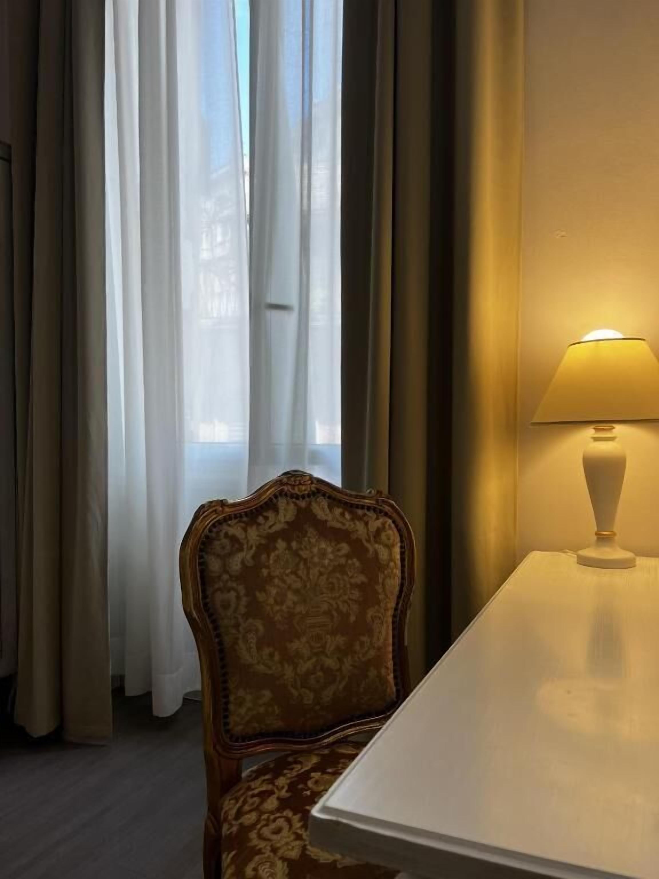 family room | premium bedding, down duvets, in-room safe, desk