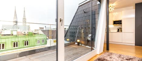 Leilighet – deluxe, 3 soverom, byutsikt | Balkong