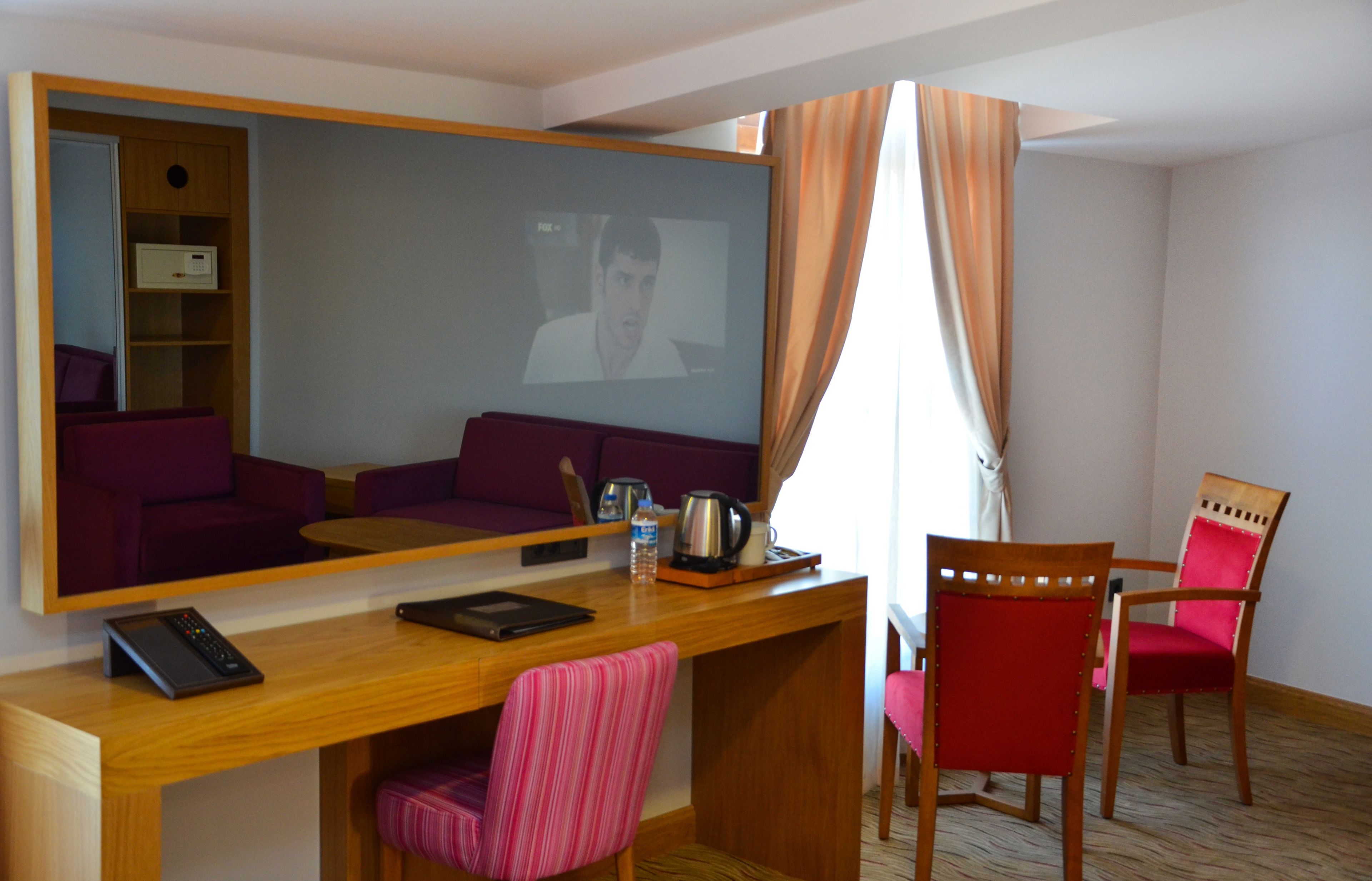 family room | room amenity