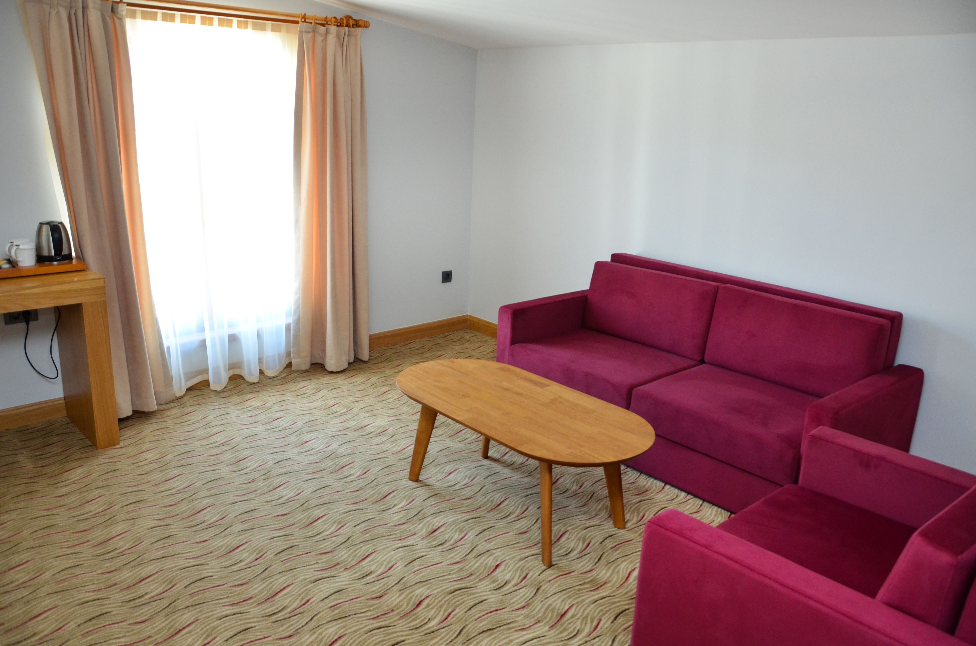 family room | living area | 32-inch lcd tv with satellite channels, tv