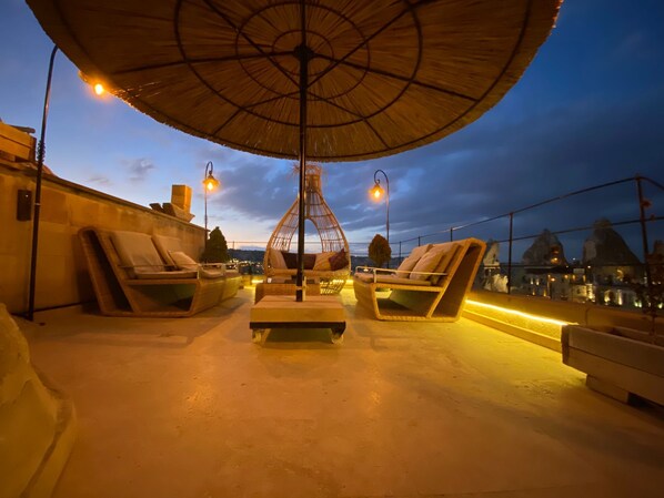 Honeymoon Suite, 1 King Bed with Sofa bed | Living area | LCD TV, heated floors, printers