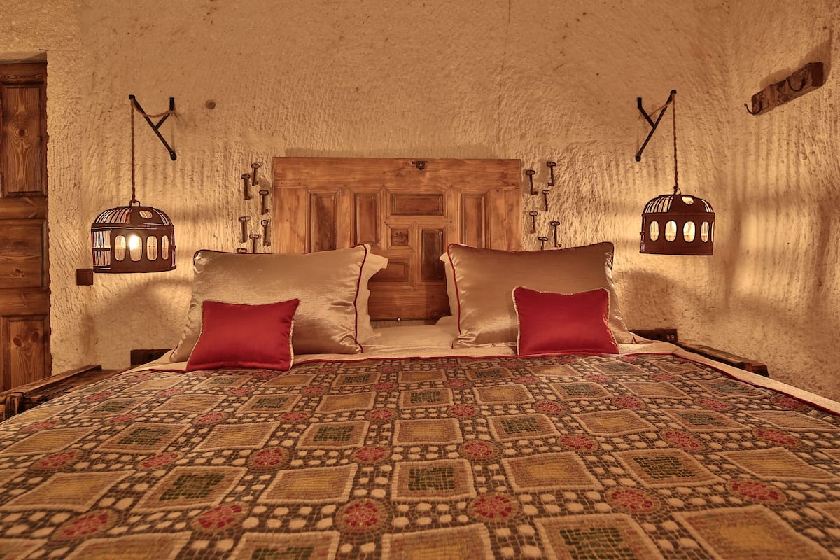 Family Suite, 1 Bedroom | Premium bedding, individually decorated, individually furnished