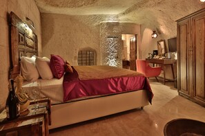 Premier Room, 1 King Bed